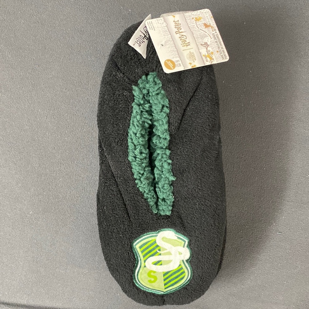 NWT Harry Potter Slytherin Snuggle toes slippers women sz 4-10